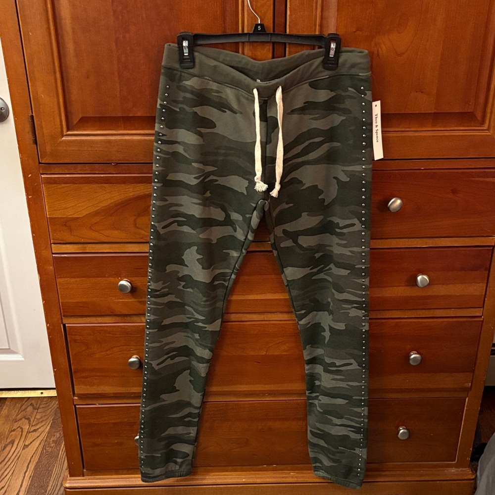 Camo Joggers with Drawstring. Super soft.